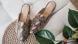 Super Cute Outfit Ideas With Neiman Marcus Mule Sandals